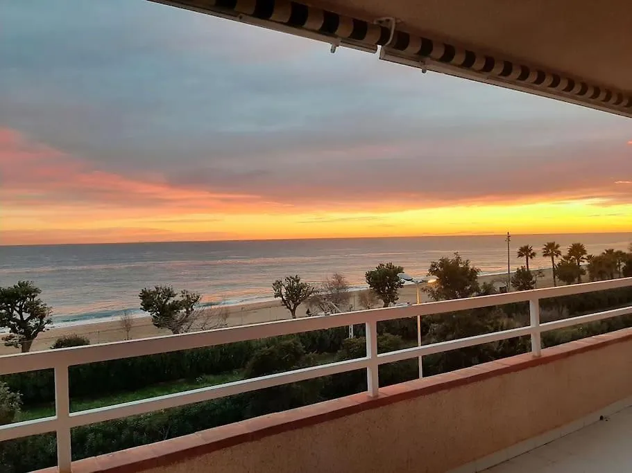 New! Fantastic Apartament In Front Of The Sea! Pineda de Mar 0*,