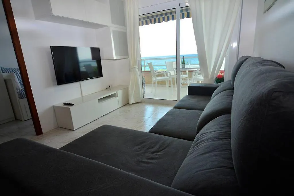 Apartment New! Fantastic Apartament In Front Of The Sea! Pineda de Mar Spain